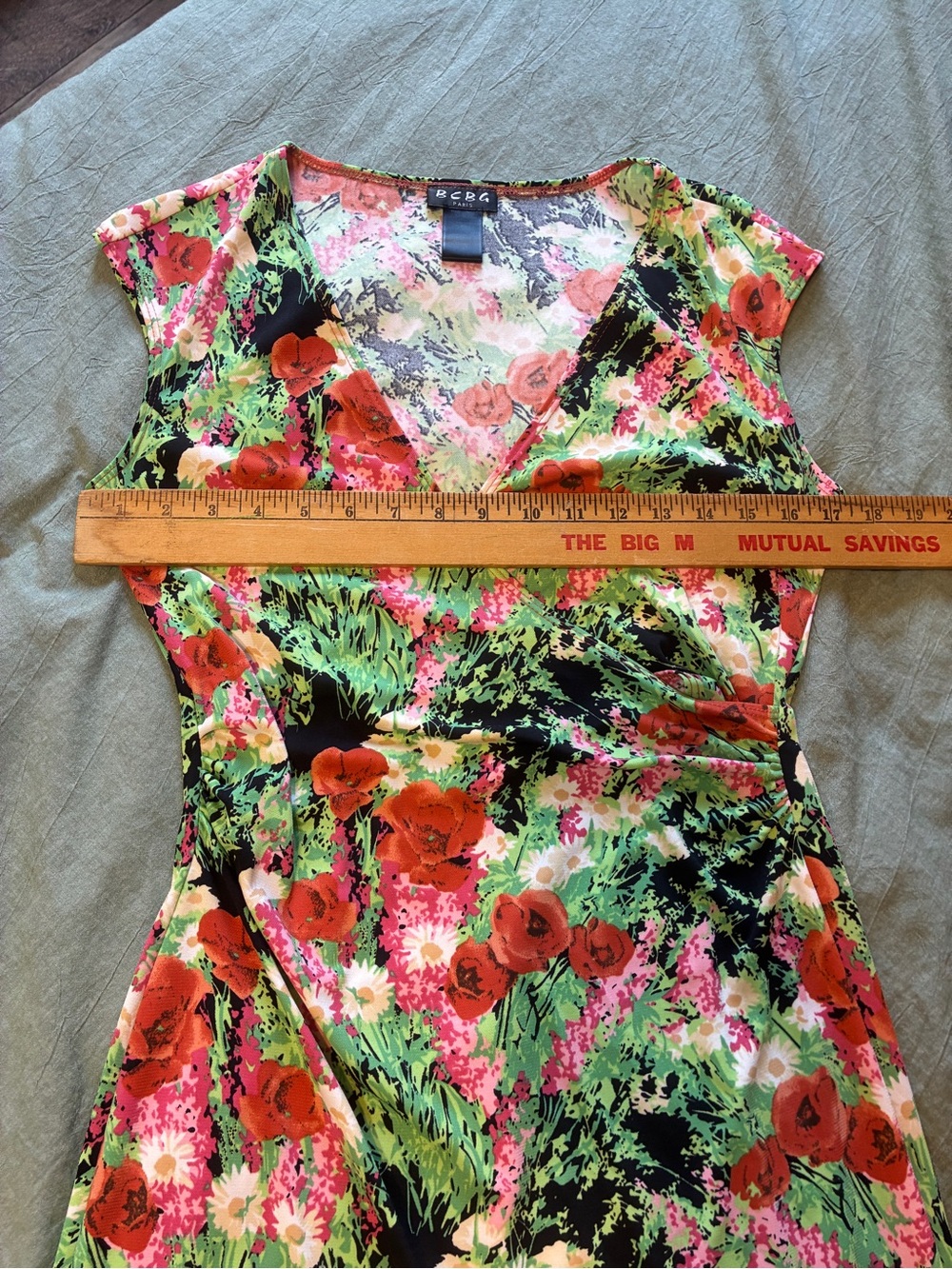 Vintage Y2K BCBG Paris Deep V Surplice Neck Floral Midi Dress - Picture 7 of 9